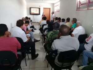 Treinamento para atendimento à pessoas com deficiência